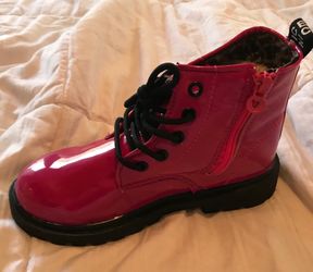 Girls pink boots