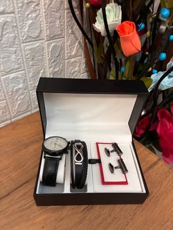 Fossil Men's Wrist Watch, Bracelet, and Cufflink Gift Set
