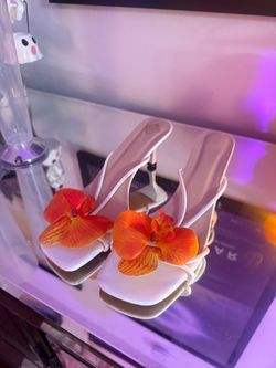 White Heeled Sandals with Flower Detail