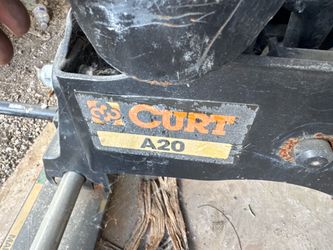 Wheel trailer hitch