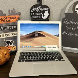 Halloween Promo 💀👻🎃 MacBook Air 13” 2017 i5 8GB RAM 128GB SSD