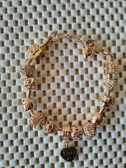 Charm bracelet