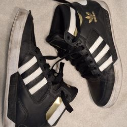 Old But Still Wearable Adidas Women's 5 1/2