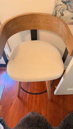 Swivel chair