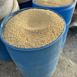 Chicken Feed / Alimiento