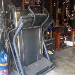 Treadmill 