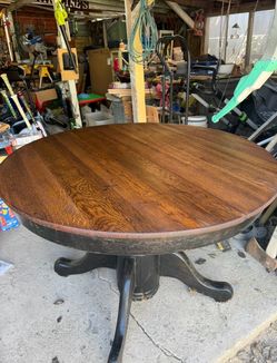 Solid Oak Pedestal Dining Table