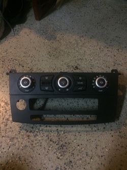 BMW 528 A/C controls