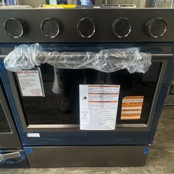 KitchenAid Smart Slide-in Gas Range