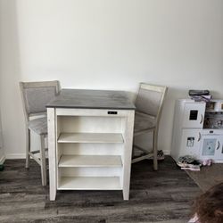 Small Dining Table 