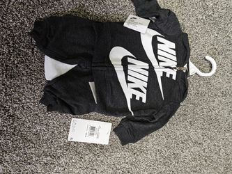 Nike New Born BRAND NEW 