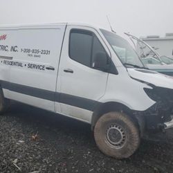 2023 Mercedes-Benz Sprinter AWD Full Part out