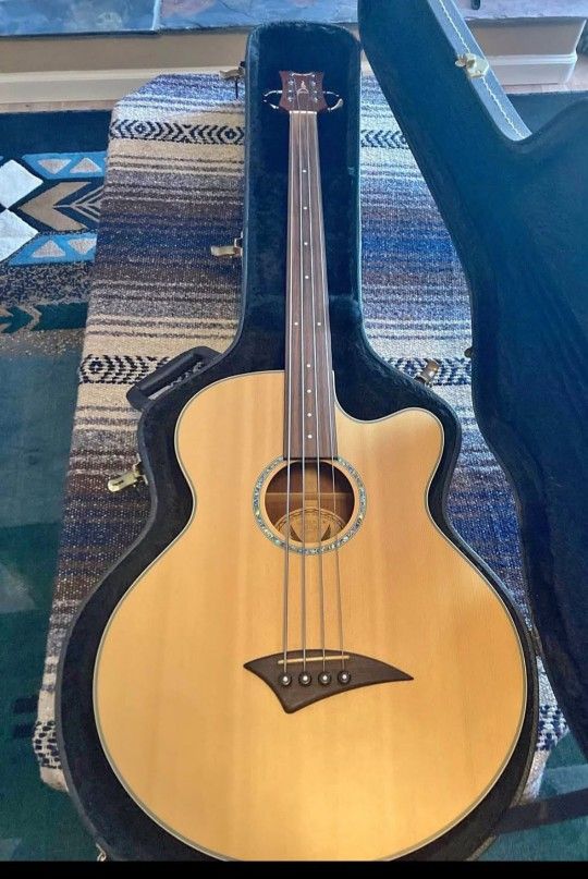 2 Guitars