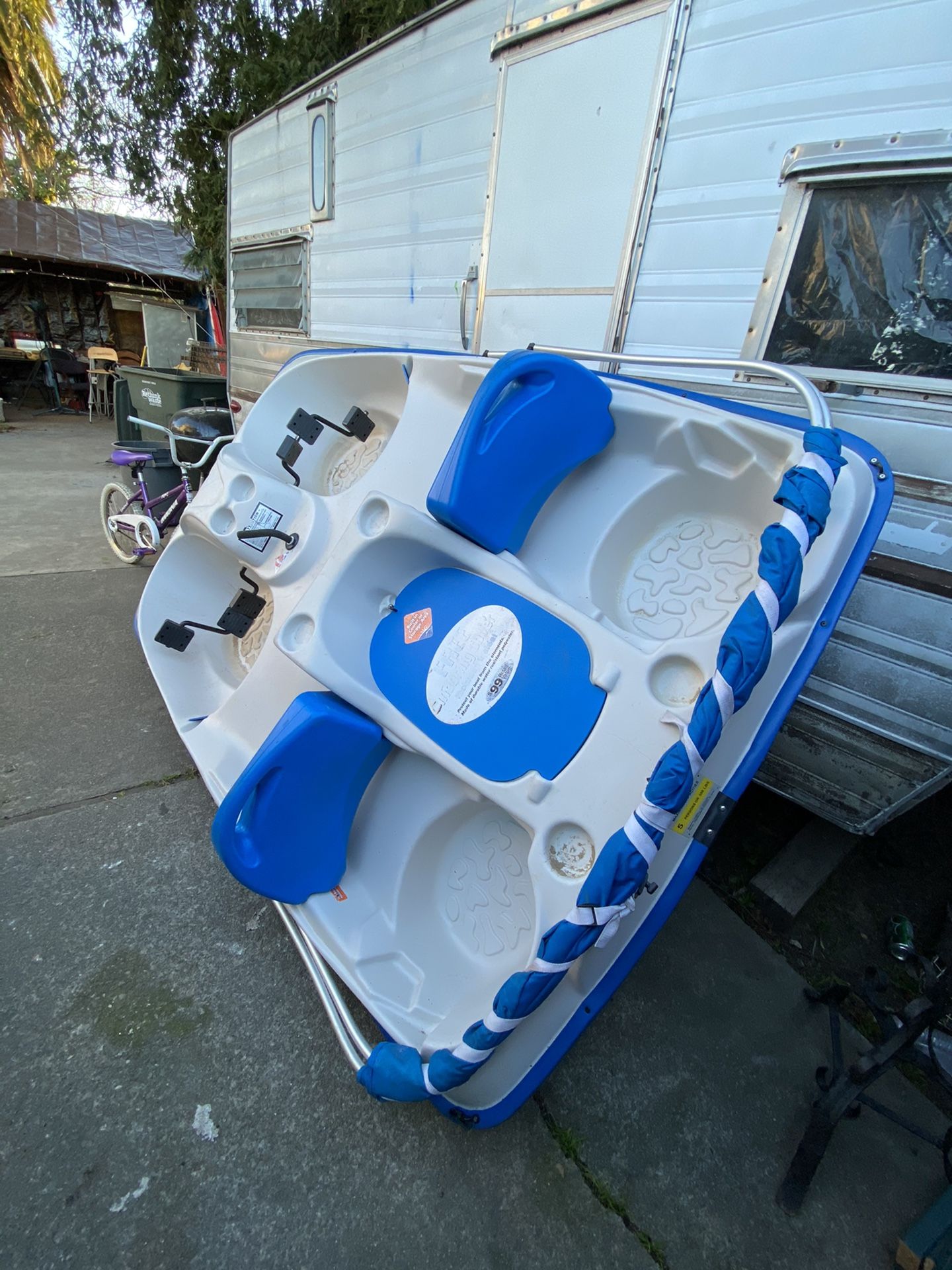 SUN DOLPHIN 5 PERSON PEDAL BOAT