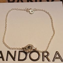 Pandora Authentic Brand New 7.5 Intertwine Signature Pave Bracelet With Pouch 