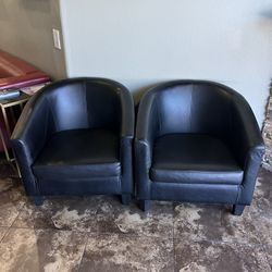 Black Lounge Chairs(3pcs)