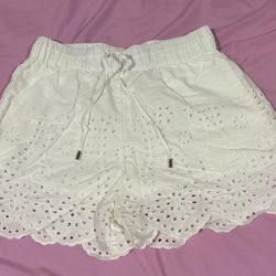 White Eyelet Shorts With Side Pockets Size XS