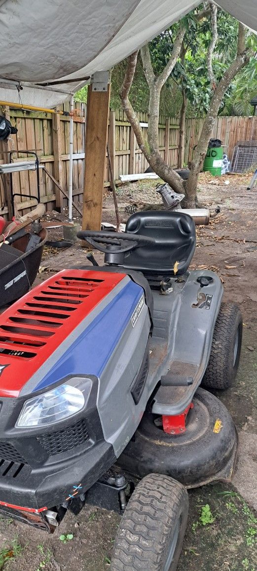 Riding Lawn Mower Craftsman T1000 42"