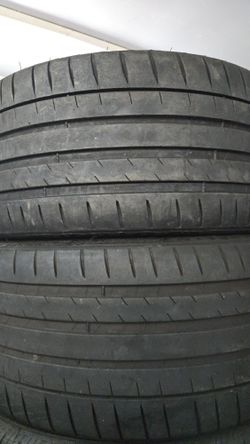 Used Pair Of 265/30/21 Michelin Pilot Sport 4s