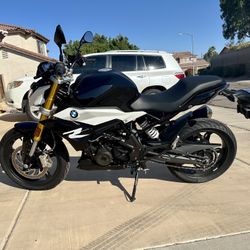 2021 BMW 310R Motorcycle