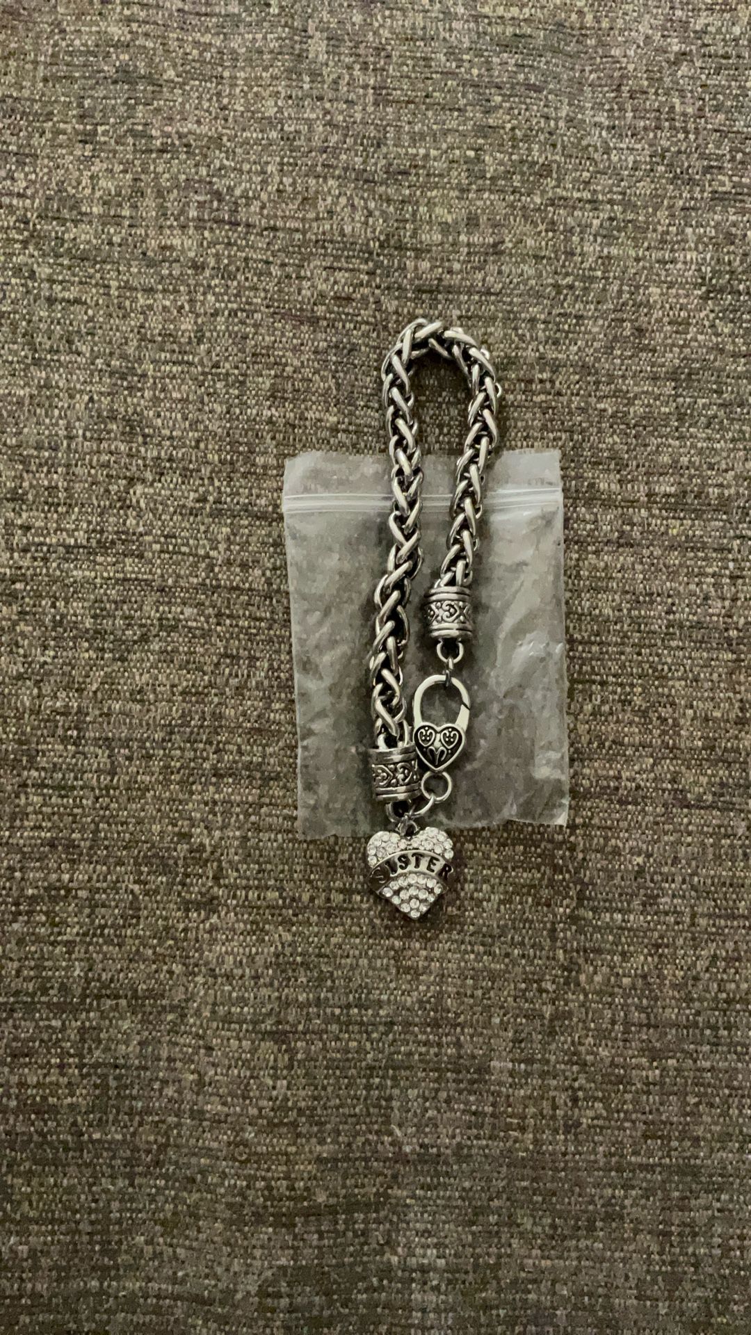 Bracelet
