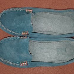 Suede look ladies shoes teal color