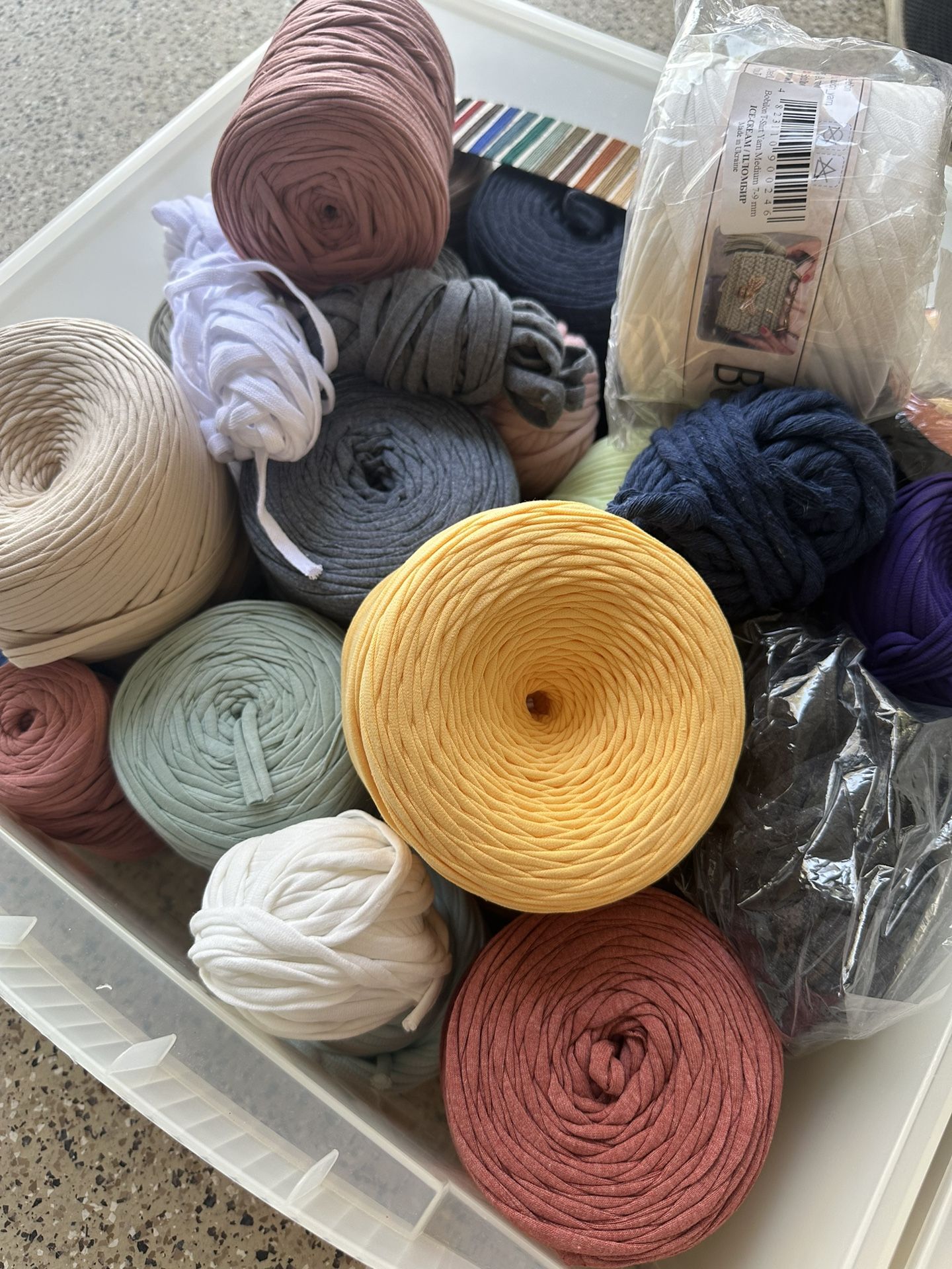 Yarns And Thread /twine