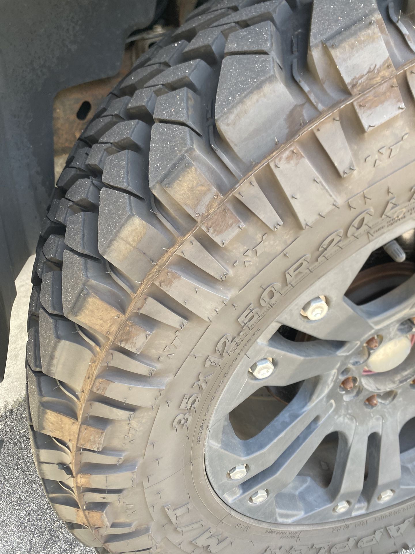 35s /12.5/R20