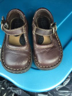 Kids shape for leather collection sandals Size 5