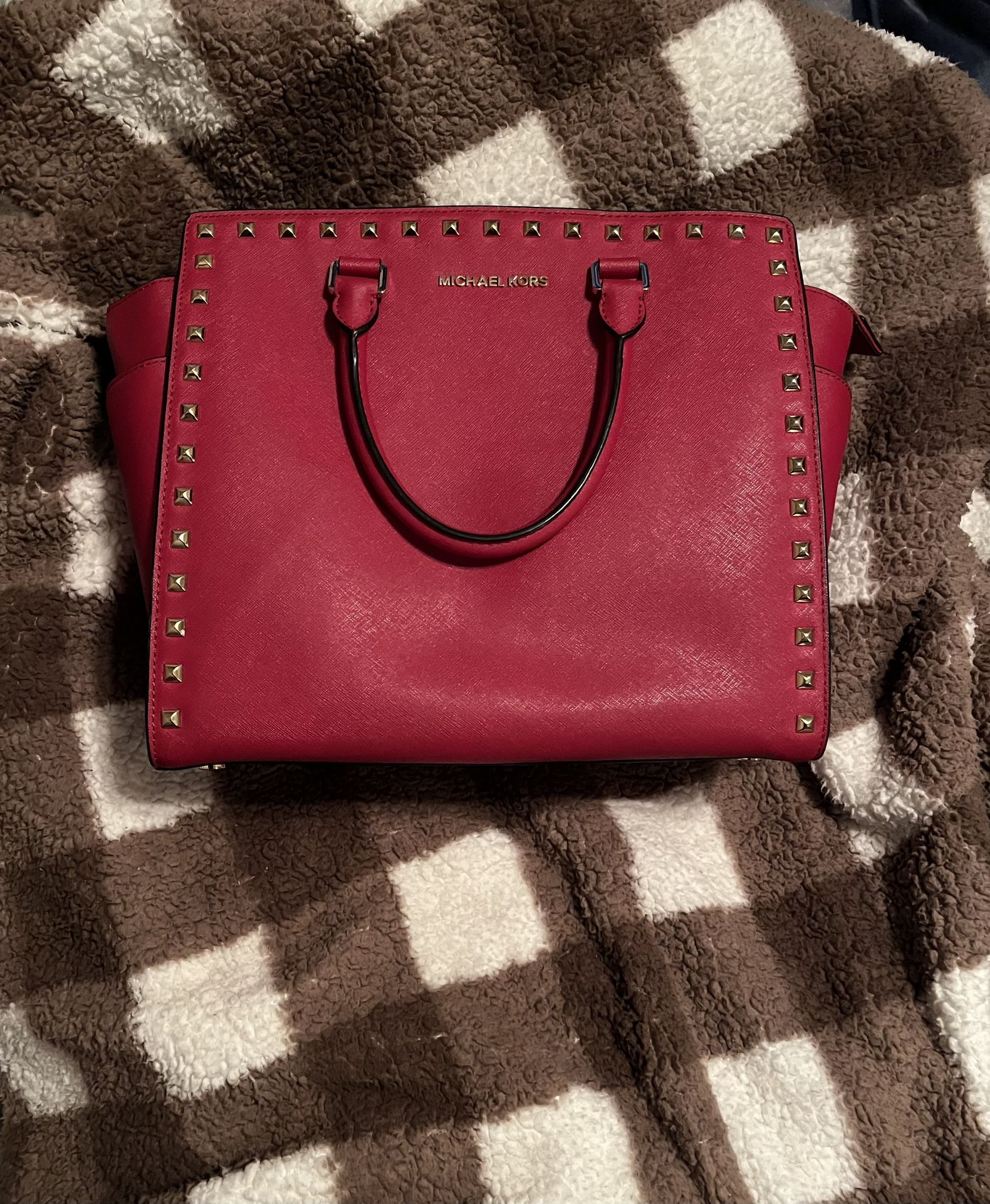 Michael Kors Good Condition for Sale in Glendale Heights, IL - OfferUp
