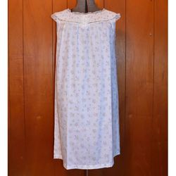 Vintage Barbizon Batiste Sleeveless White Floral Nightgown Lace Pleated
 Made in USA