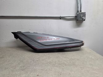 Left tail light quarter panel mounted cadillac lyriq 2023 2024 2025 2026