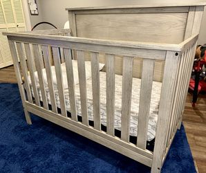 Crib And Dresser Matching Set