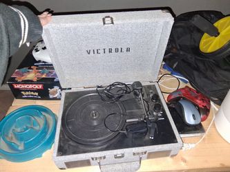 Record Player And Bluetooth Speaker