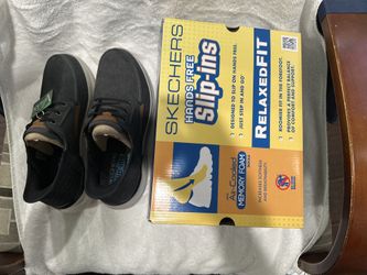 Sketchers Hands-Free Slip-ins-Men’s size 11