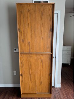 Bookcase & Cabinet