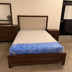 New Bedroom Set doesnt include matress