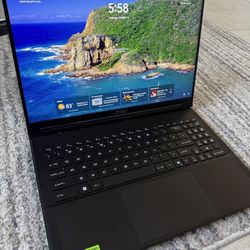 MSI Stealth 16 AI Studio RTX 4070 Gaming Laptop