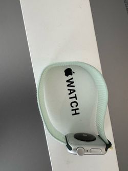 Apple watch SE - 2nd Gen - grey