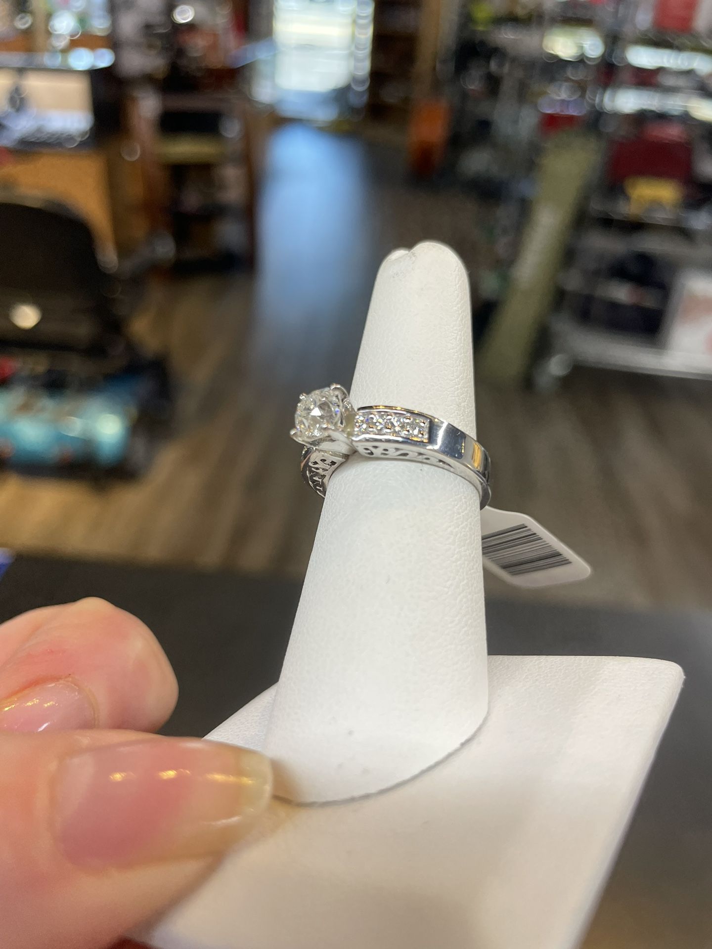 Natural Diamond Engagement Ring