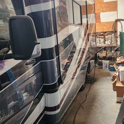 2016 Itasca Motorhome 26'