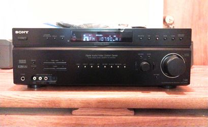SONY STEREO RECEIVER STR DE698