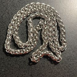 Valentine Day- 9mm X 28” Rope Link Stainless Chain