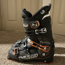 Dalbello Panterra 100 Ski Boots (Size 30/30.5)