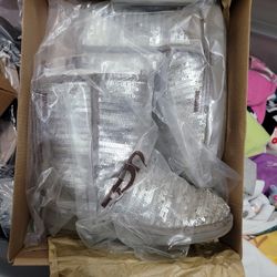 Ugg Boots Sz 2