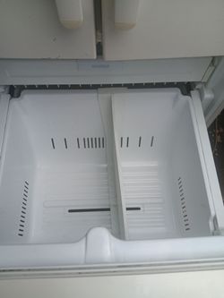 Refrigerador tres purtas