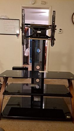 Entertainment center