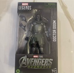 Marvel Legends Doctor Doom Avengers Doomsday Figure