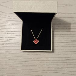 Van Cleef & Aprels Red Clover Necklace 