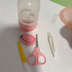 Baby Nail Clipper Set for Children, 4 Pieces Set for Newborn Safe Care Manicure Pliers $2 or free if buy any of my other items over $10 Nothing worng 